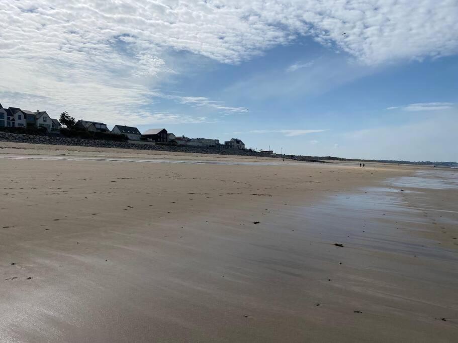 A 50 M De La Plage, Appartement De 35 M2 : Les Pieds Sales Bréhal Eksteriør bilde
